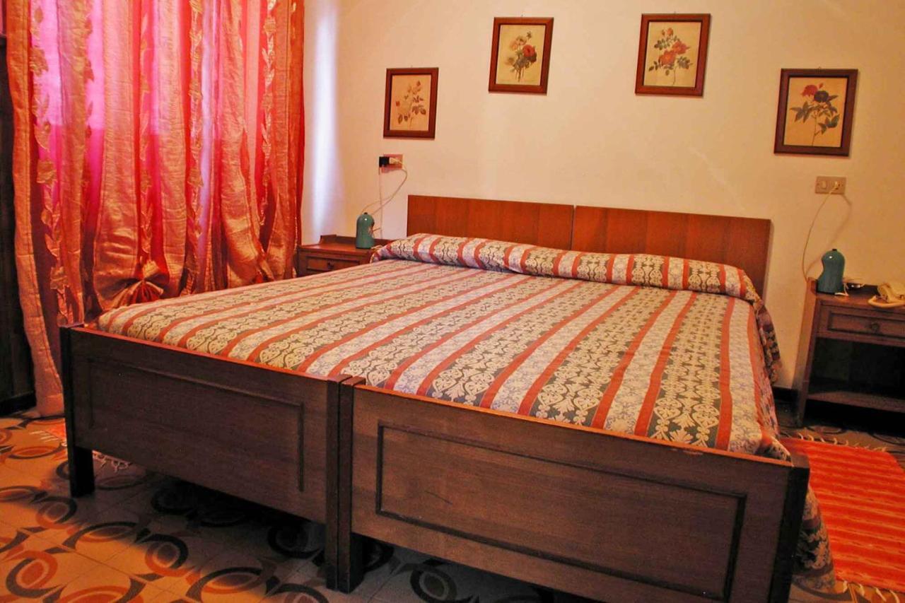 Hotel Torena Априка Экстерьер фото
